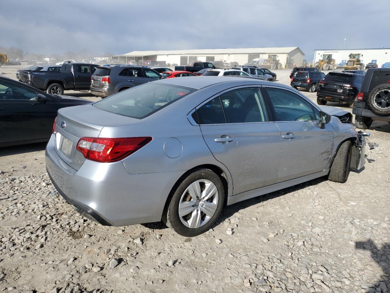 2018 SUBARU LEGACY 2.5 - Image 3