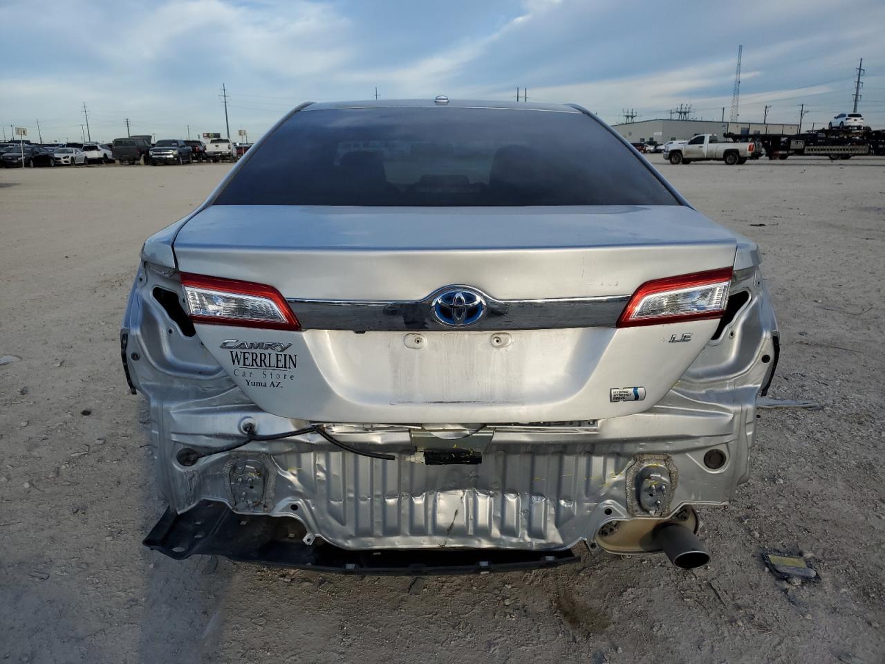 2012 TOYOTA CAMRY HYBR - Image 6