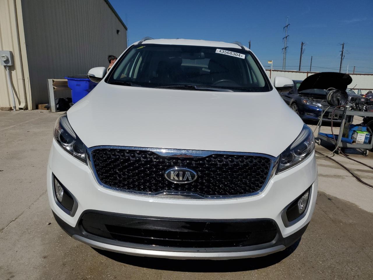 2016 KIA SORENTO EX - Image 5