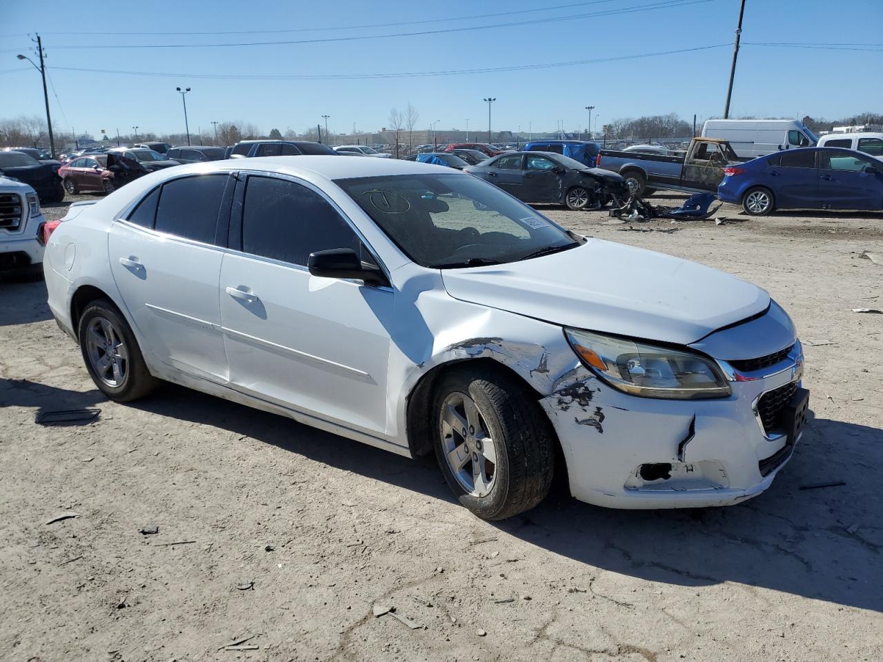 2015 CHEVROLET MALIBU LS - Фото 4