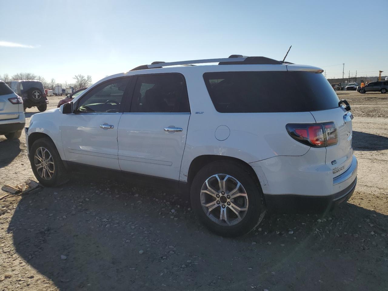 2016 GMC ACADIA SLT - Image 2