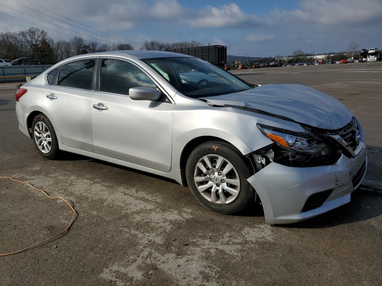 2018 NISSAN ALTIMA 2.5 - Image 4