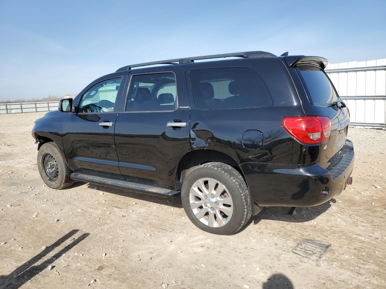 2016 TOYOTA SEQUOIA PL - Image 2