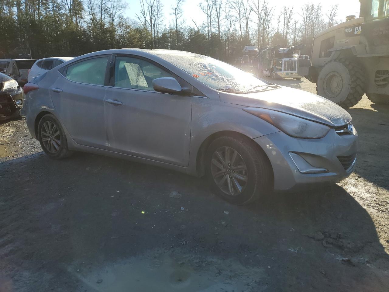 2015 HYUNDAI ELANTRA SE - Фото 4