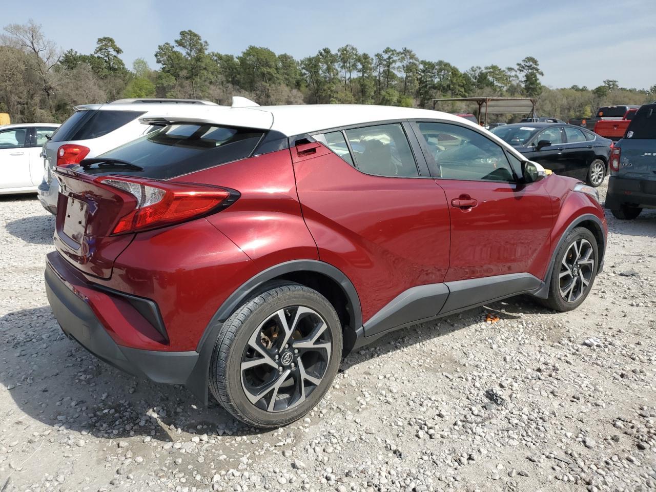 2018 TOYOTA C-HR XLE - Фото 3