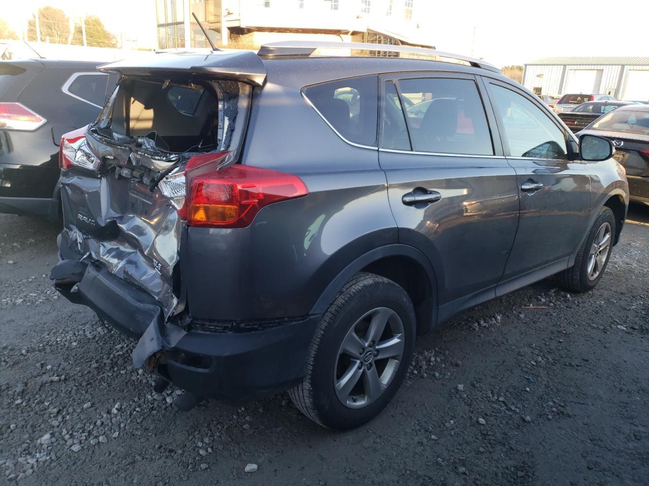 2015 TOYOTA RAV4 XLE - Image 3