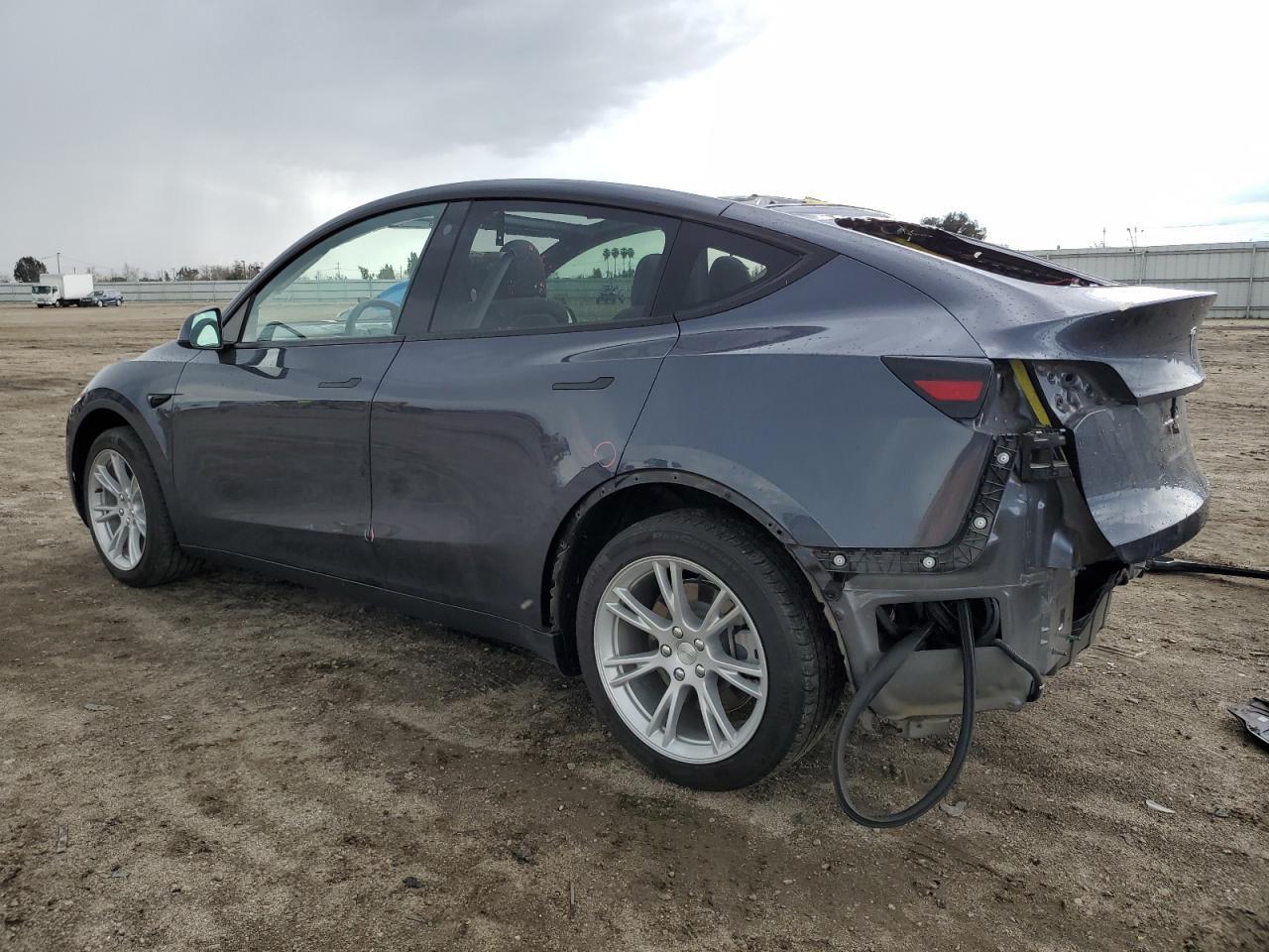 2022 TESLA MODEL Y - Фото 2