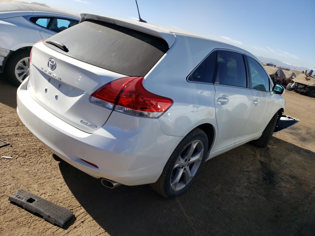 2012 TOYOTA VENZA LE - Фото 3