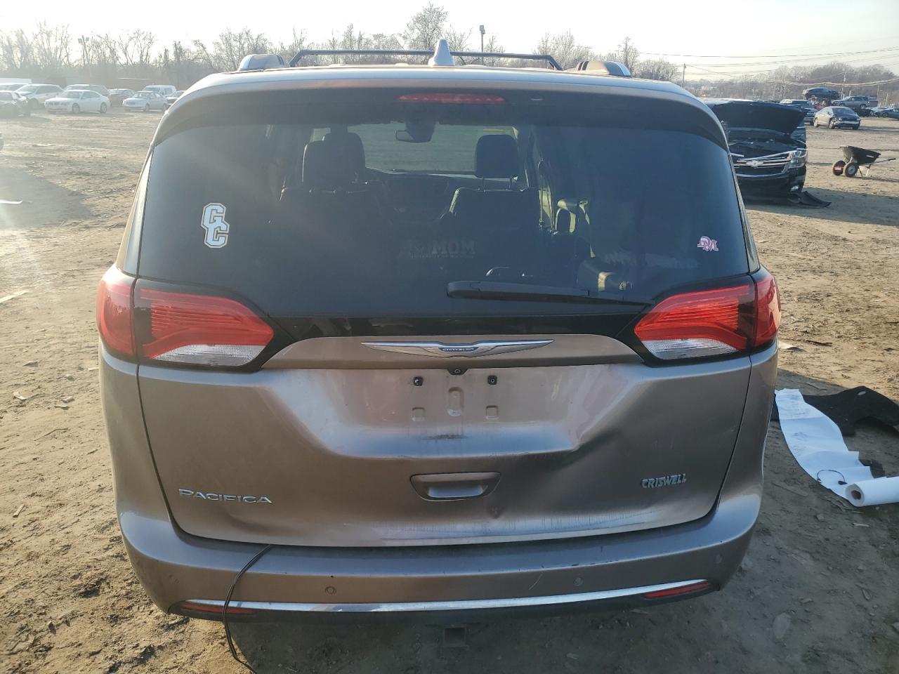 2017 CHRYSLER PACIFICA - Image 6