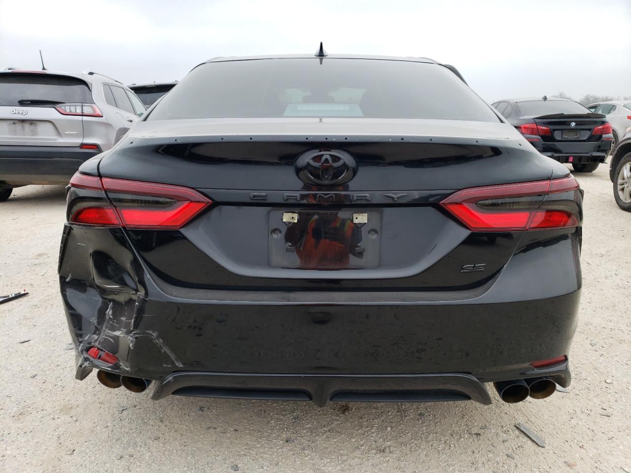 2021 TOYOTA CAMRY SE - Фото 6
