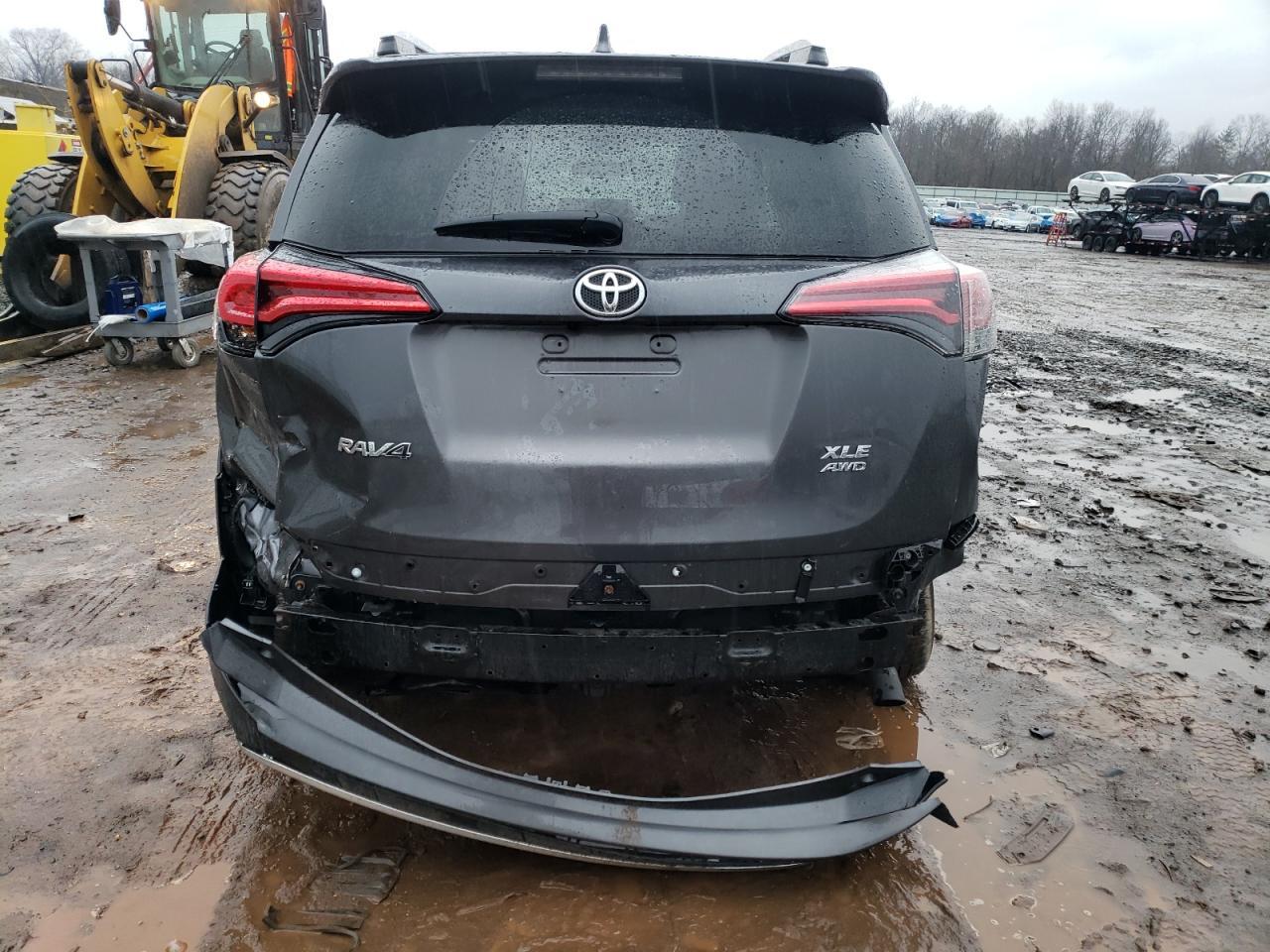 2016 TOYOTA RAV4 XLE - Фото 6