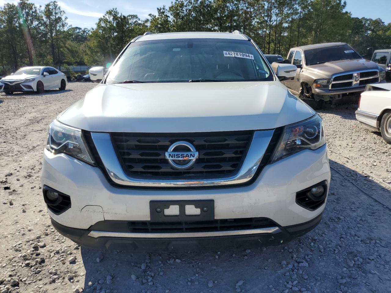 2017 NISSAN PATHFINDER - Image 5