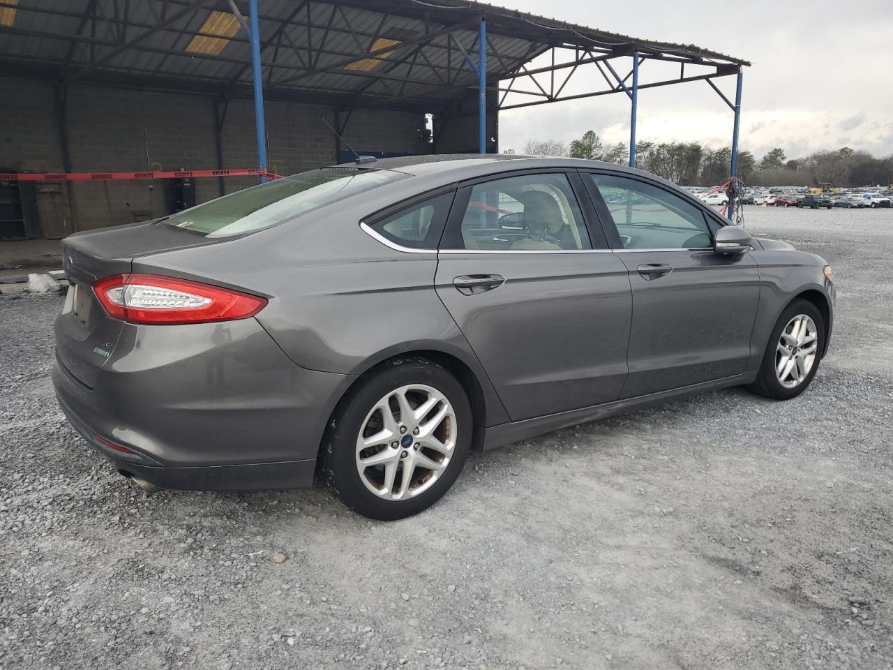 2014 FORD FUSION SE - Image 3