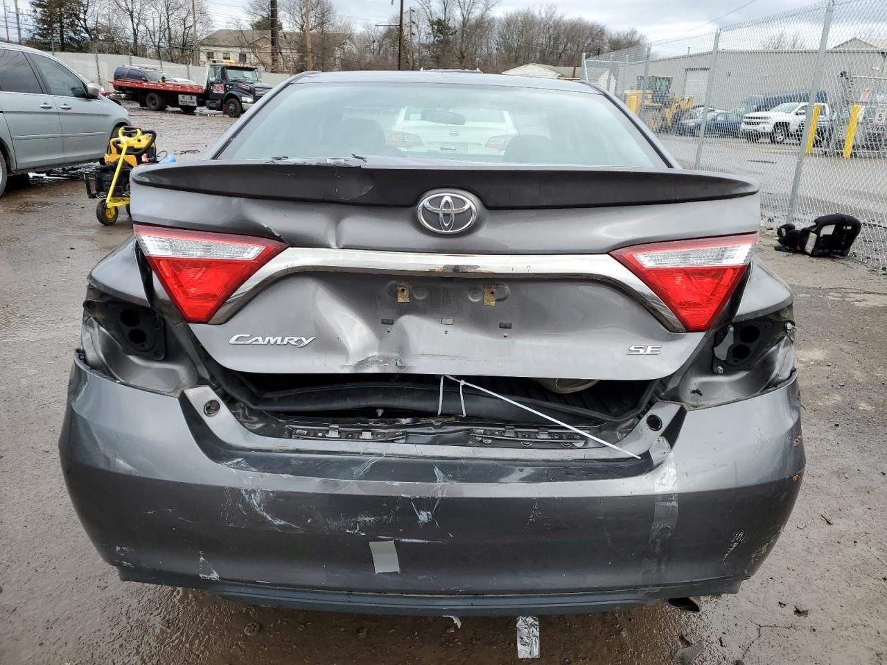 2017 TOYOTA CAMRY LE - Фото 6