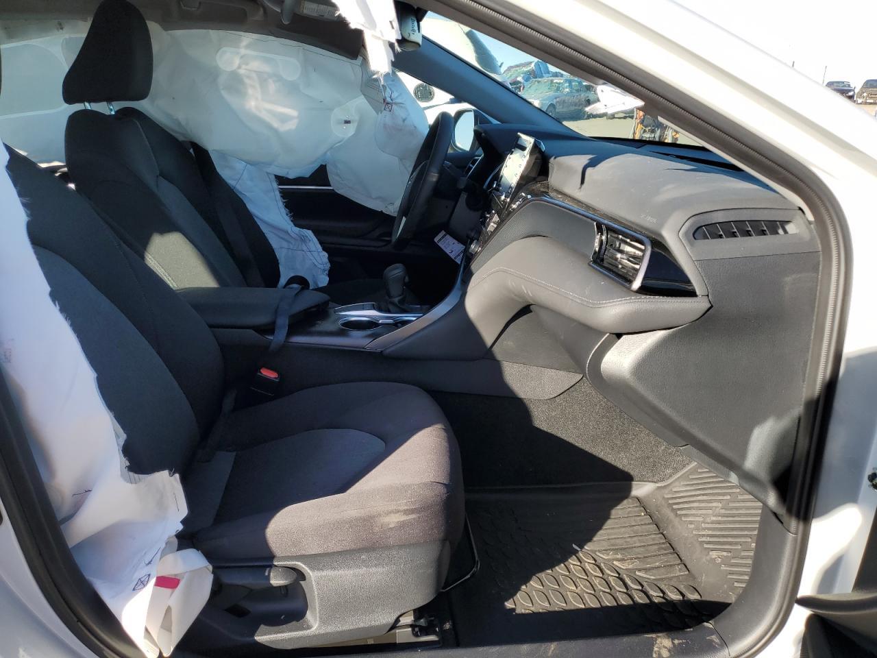 2024 TOYOTA CAMRY LE - Image 7
