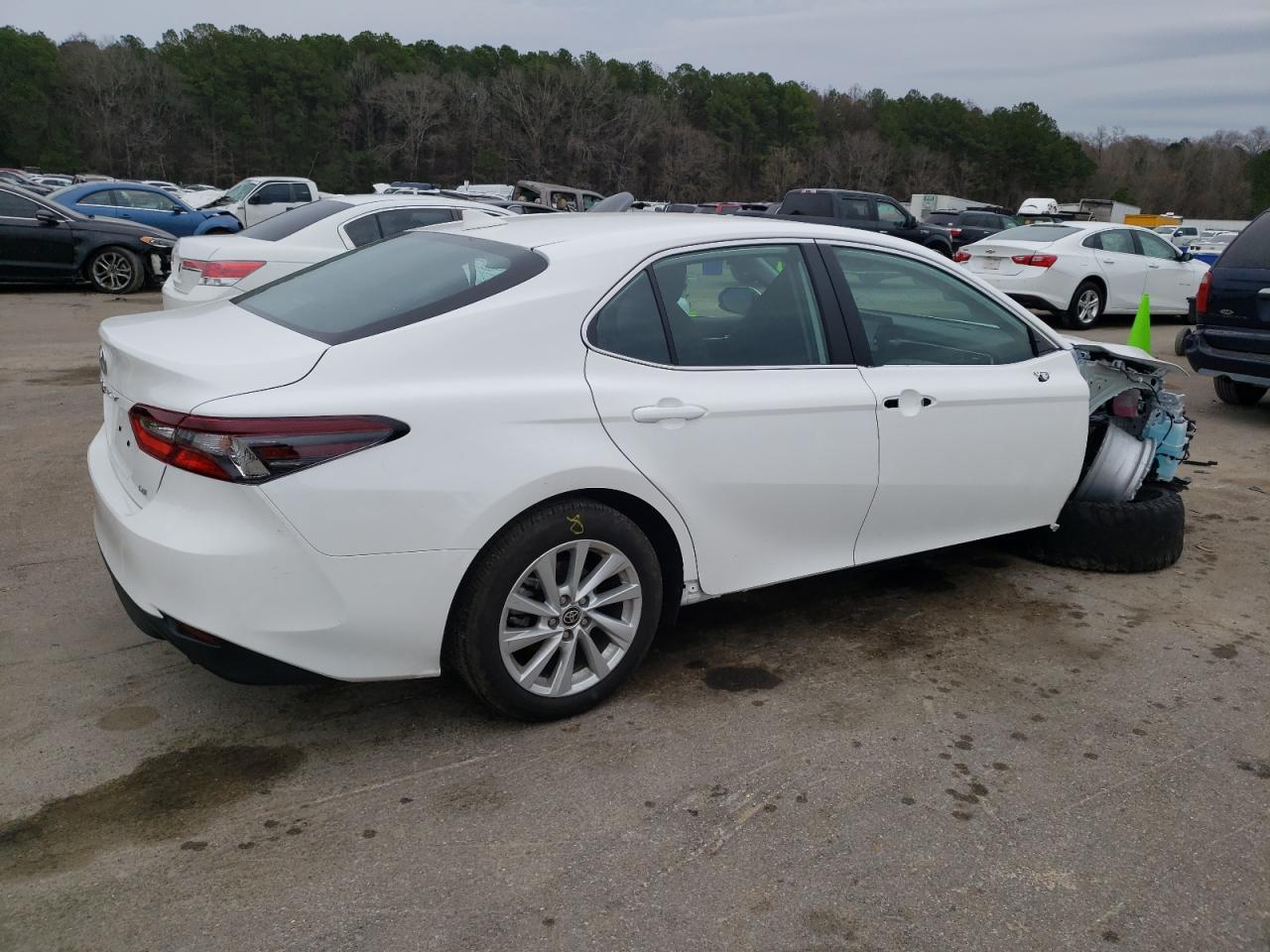 2024 TOYOTA CAMRY LE - Image 3