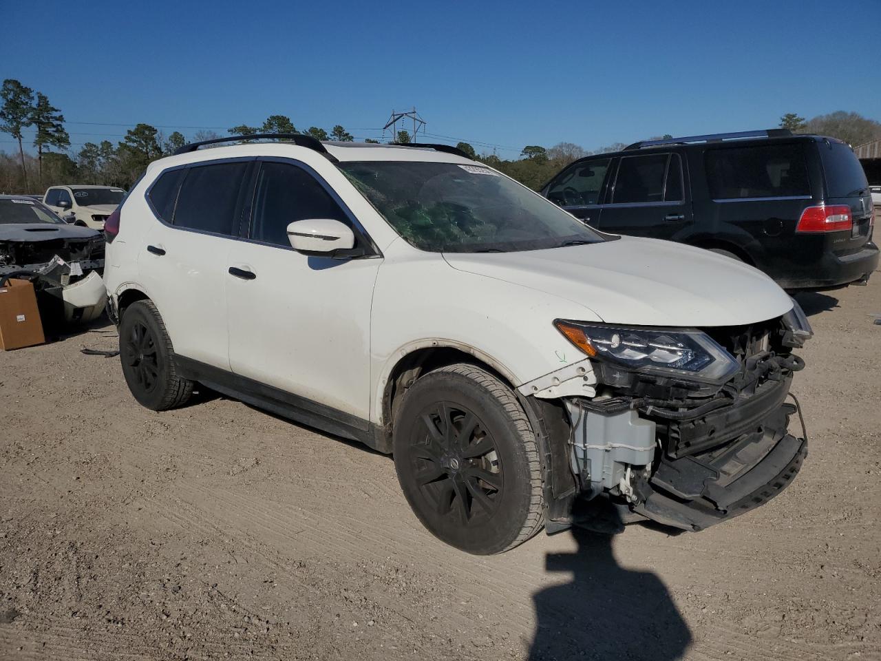 2017 NISSAN ROGUE S - Image 4