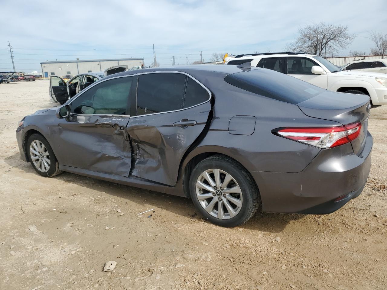 2019 TOYOTA CAMRY L - Image 2