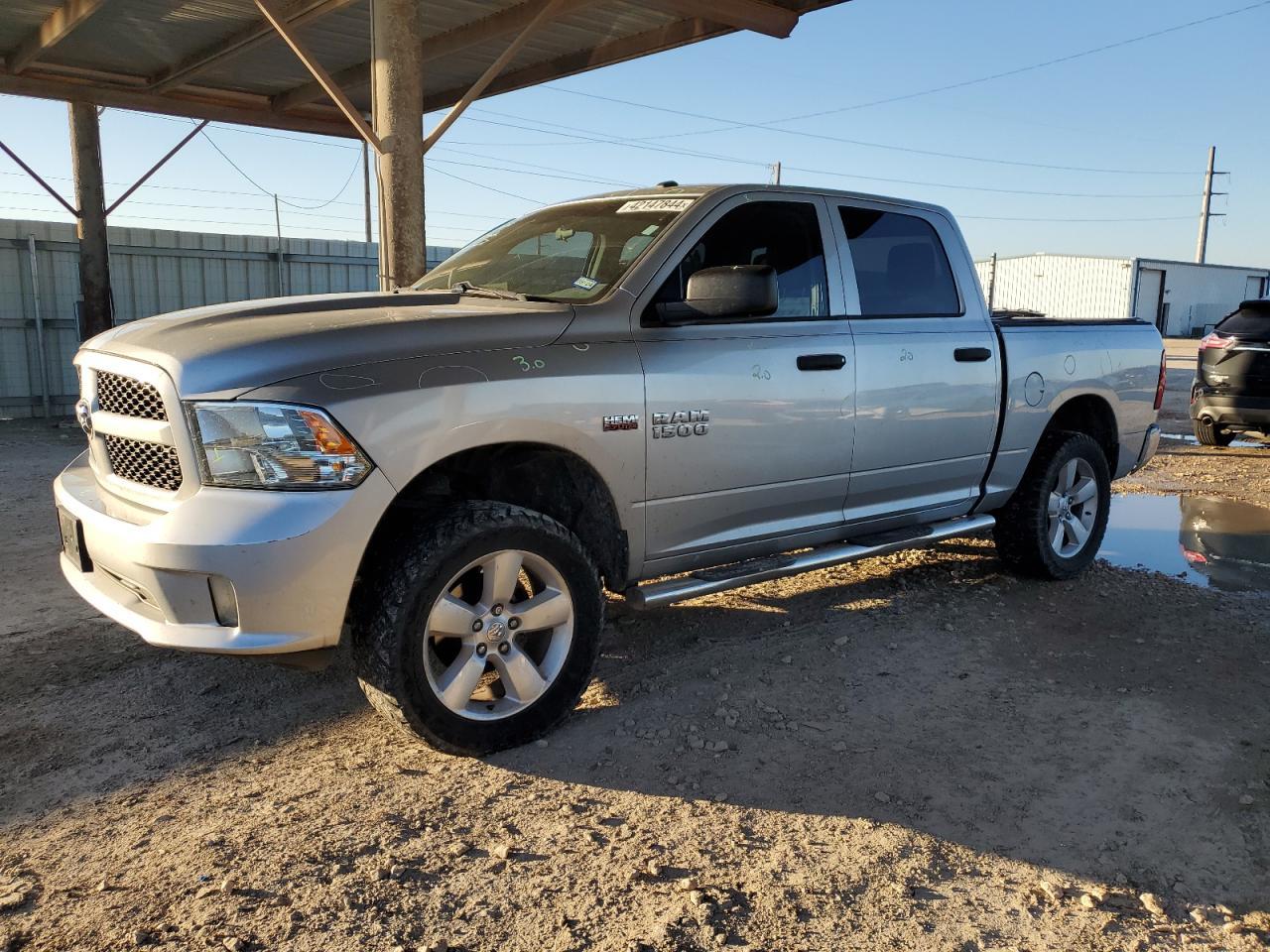 2014 RAM 1500 ST