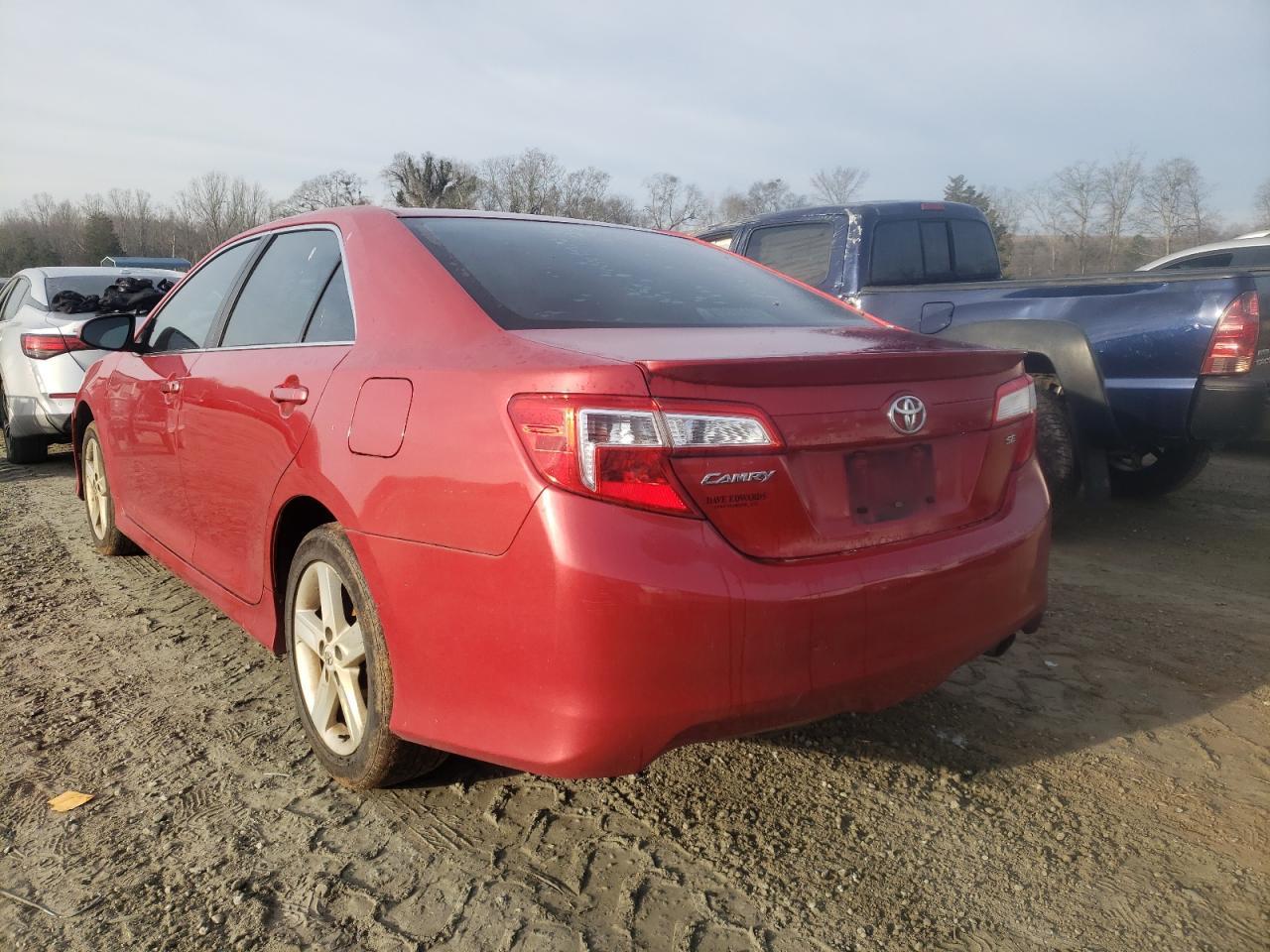 2013 TOYOTA CAMRY L - Фото 2