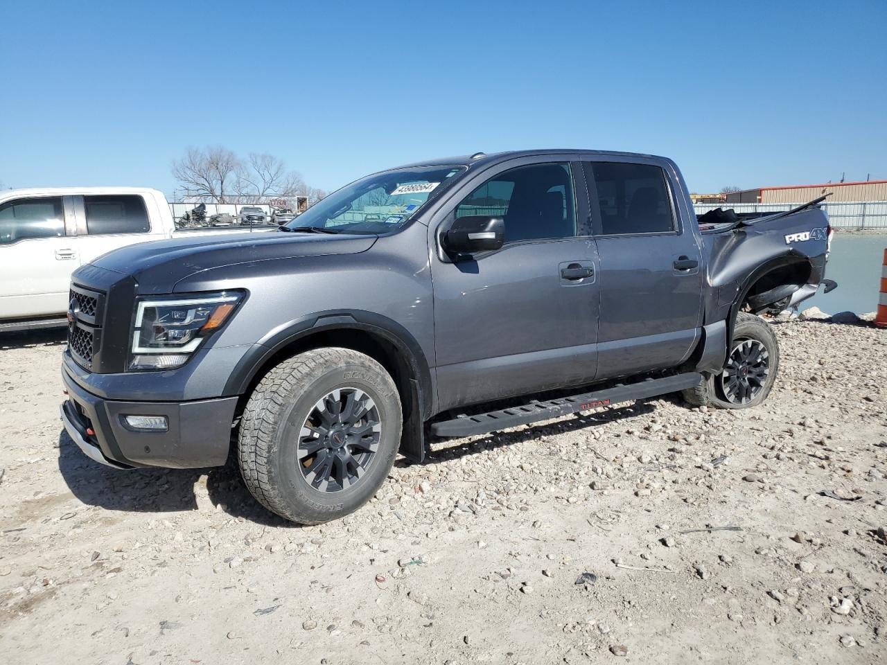 2021 NISSAN TITAN SV
