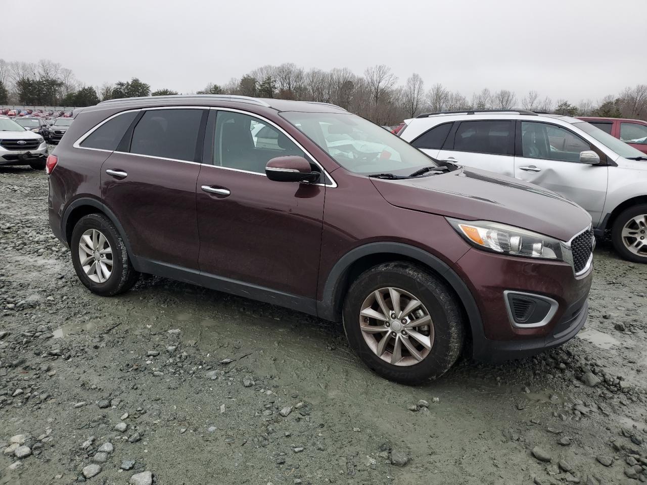 2016 KIA SORENTO LX - Image 4