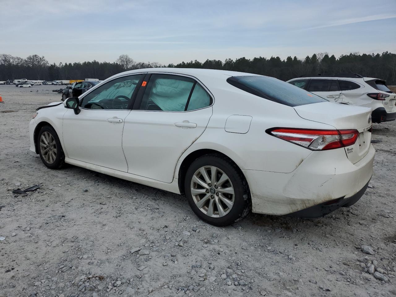 2018 TOYOTA CAMRY L - Фото 2