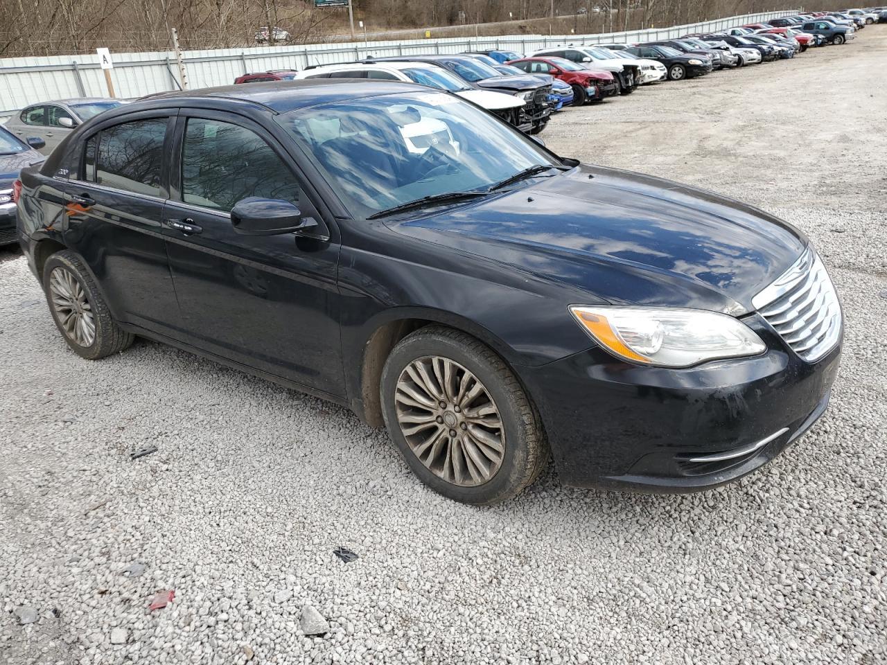 2013 CHRYSLER 200 LX - Фото 4