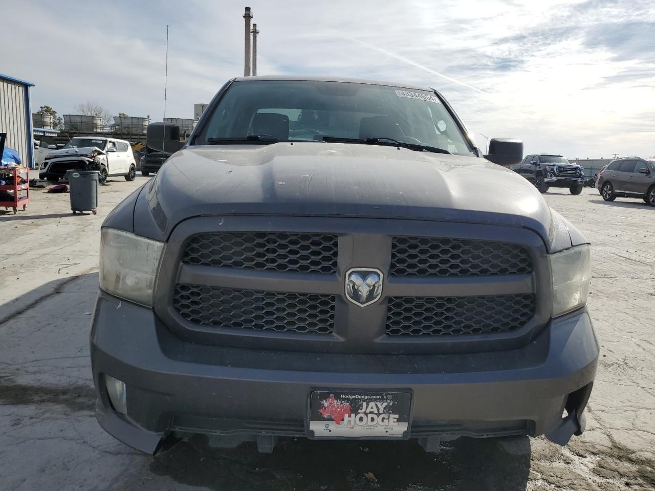 2015 RAM 1500 ST - Image 5