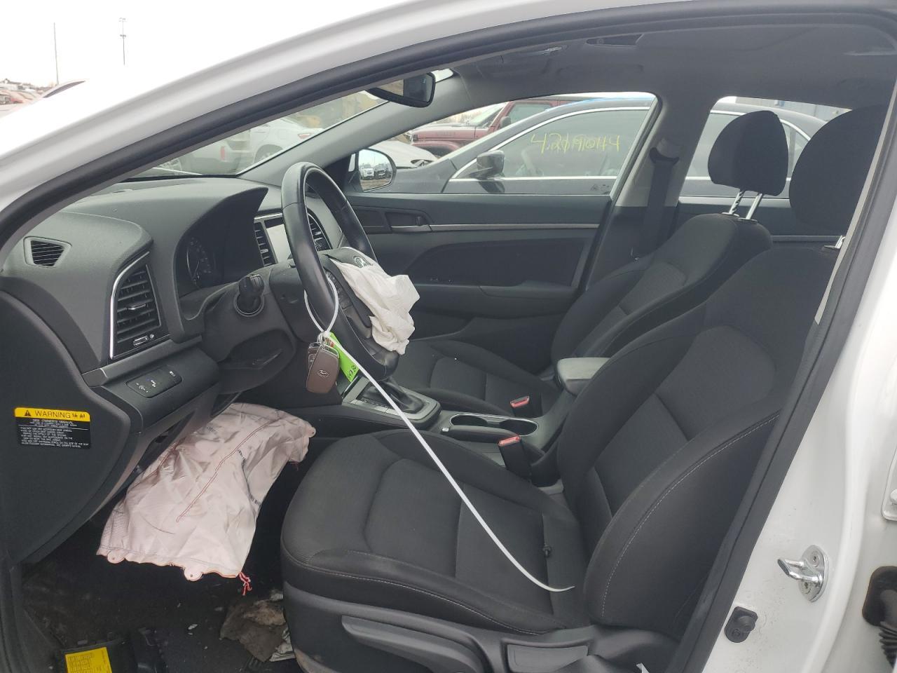 2018 HYUNDAI ELANTRA SE - Фото 7