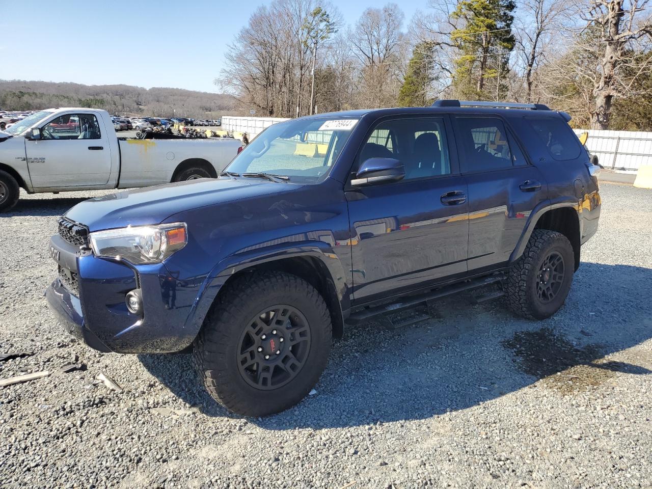 2023 TOYOTA 4RUNNER SE car image