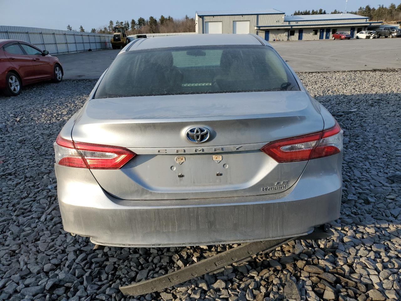 2018 TOYOTA CAMRY LE - Image 6