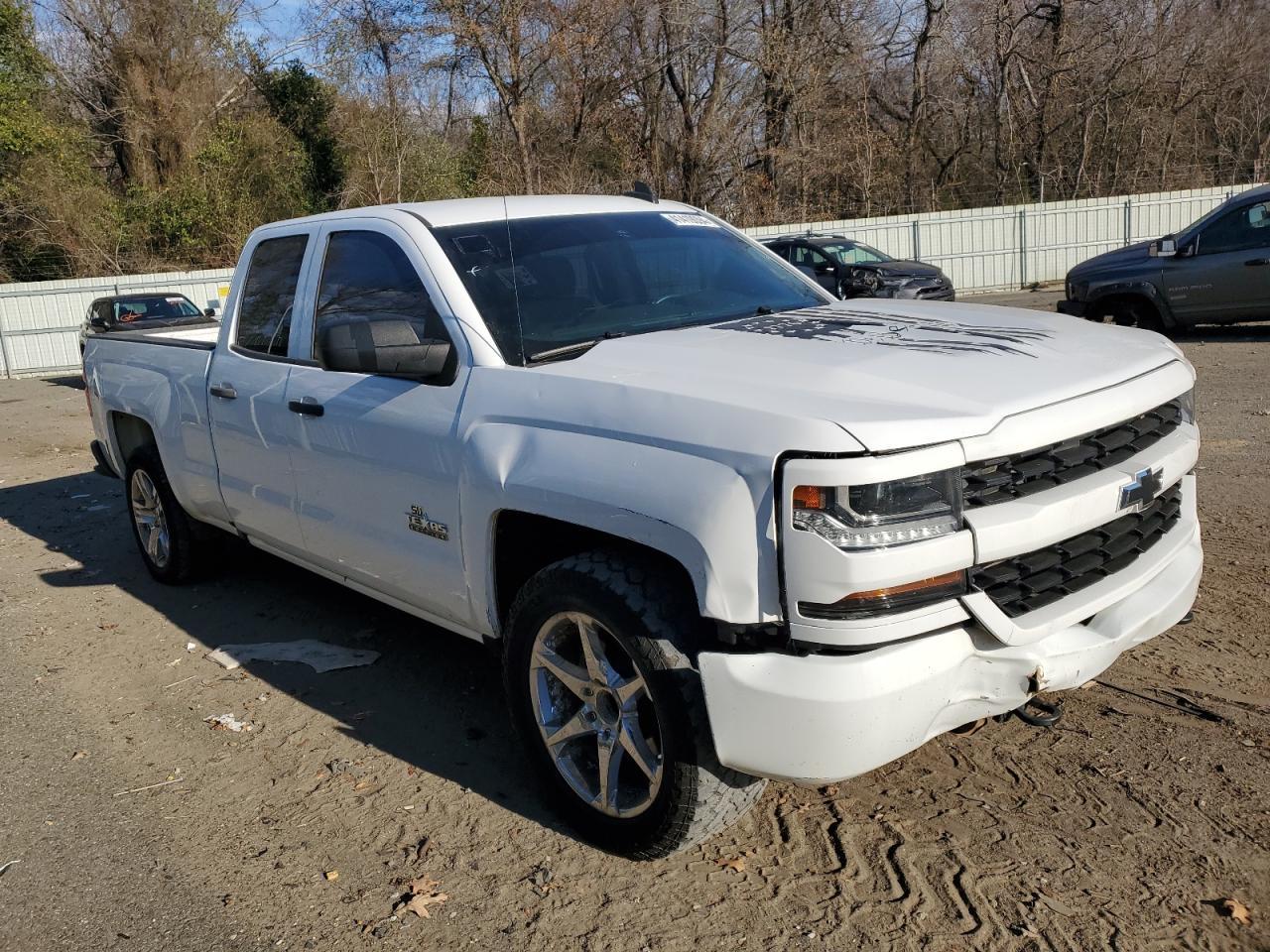 2018 CHEVROLET SILVERADO - Фото 4