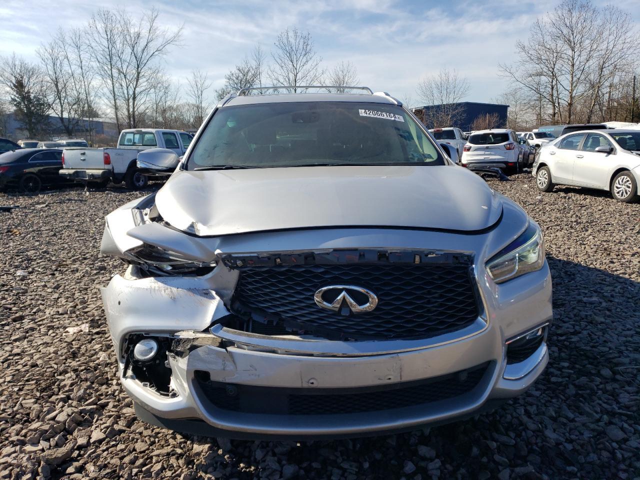 2019 INFINITI QX60 LUXE - Image 5