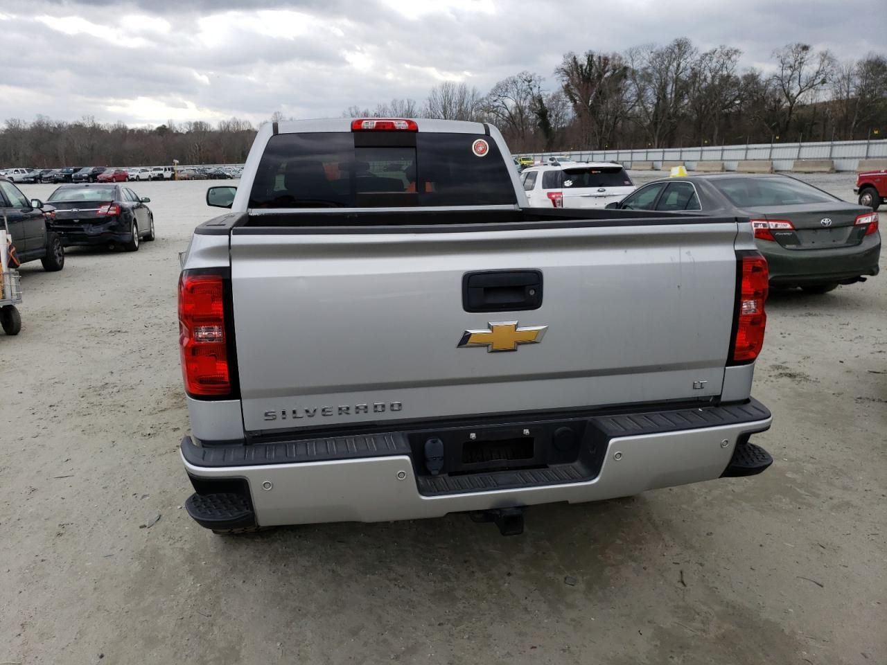 2017 CHEVROLET SILVERADO - Image 6