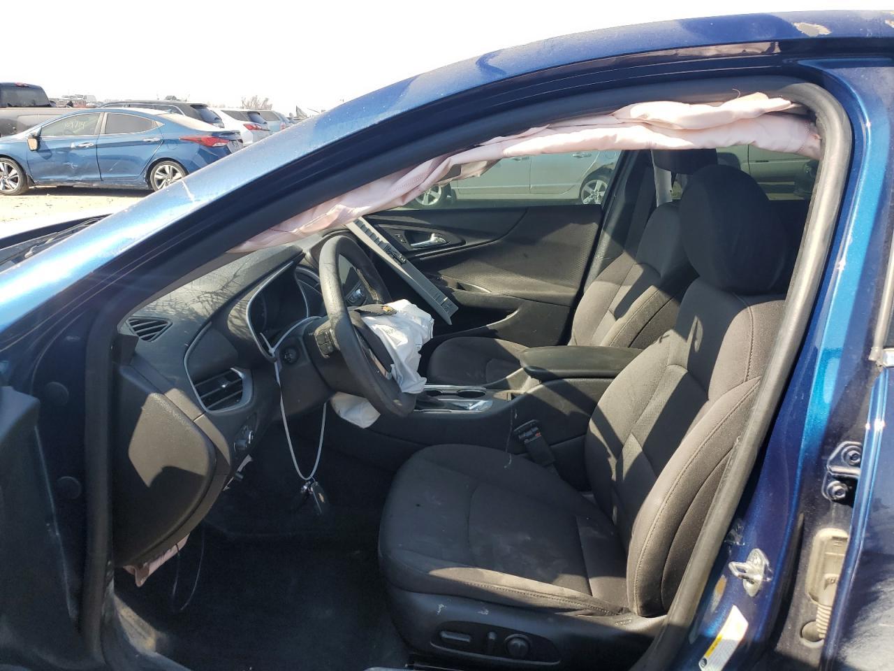 2019 CHEVROLET MALIBU LS - Фото 7