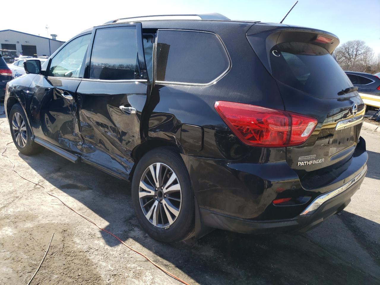 2017 NISSAN PATHFINDER - Фото 2