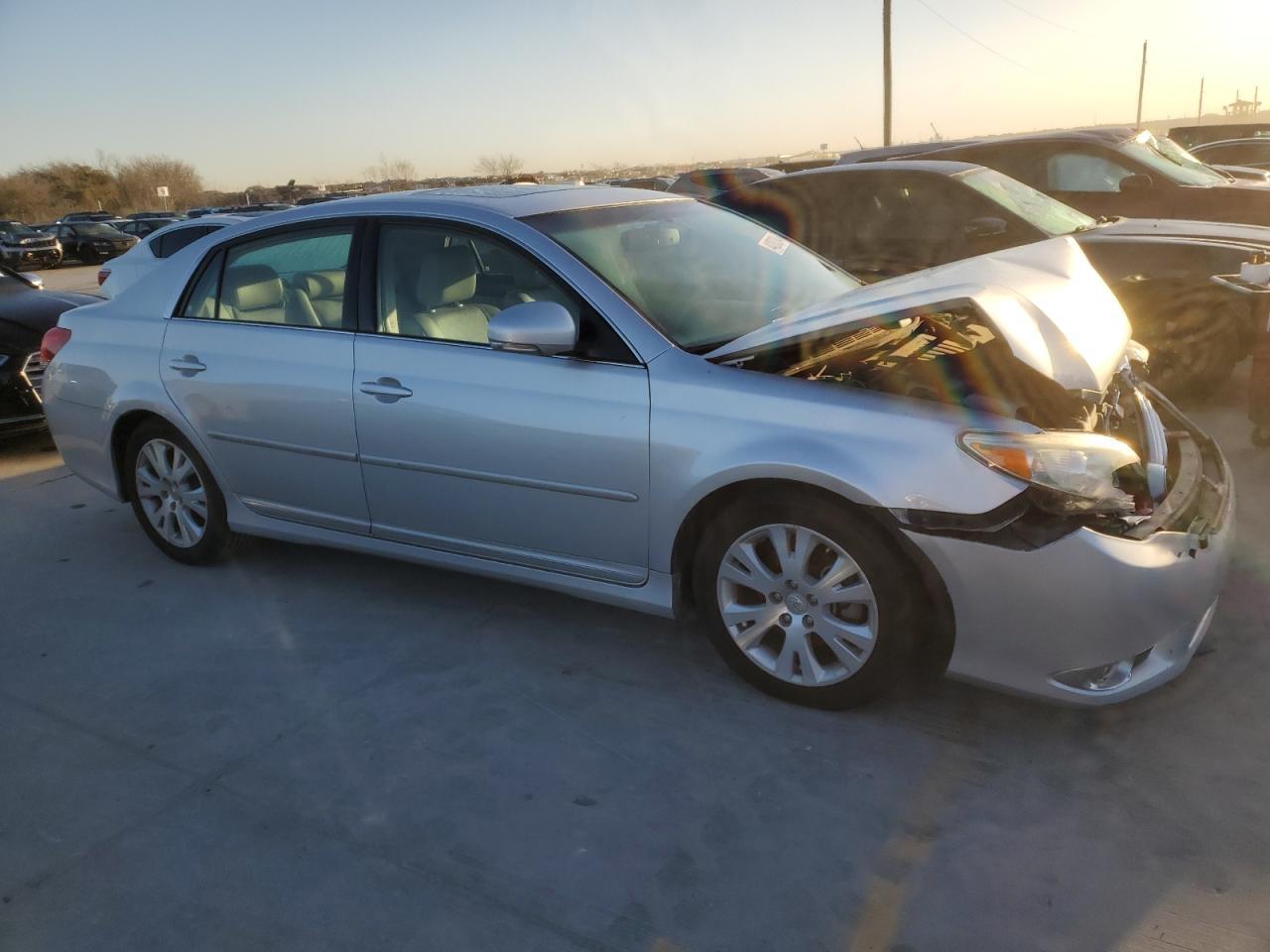 2011 TOYOTA AVALON BAS - Фото 4