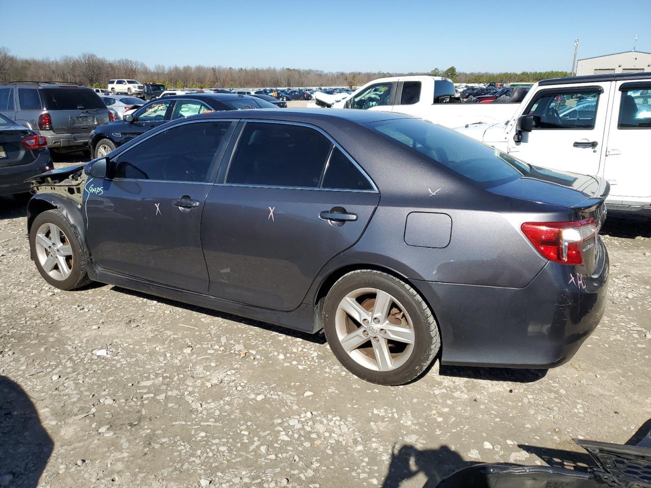 2014 TOYOTA CAMRY L - Фото 2