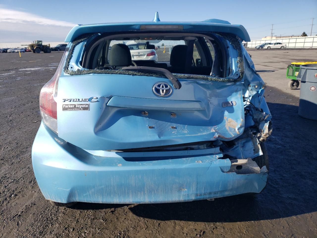 2016 TOYOTA PRIUS C - Image 6