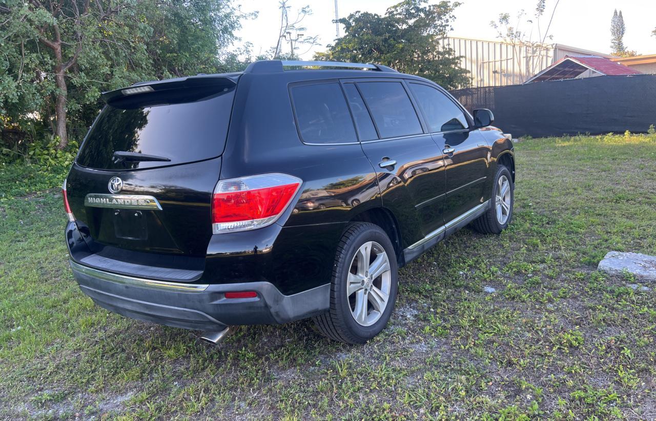 2011 TOYOTA HIGHLANDER - Image 4