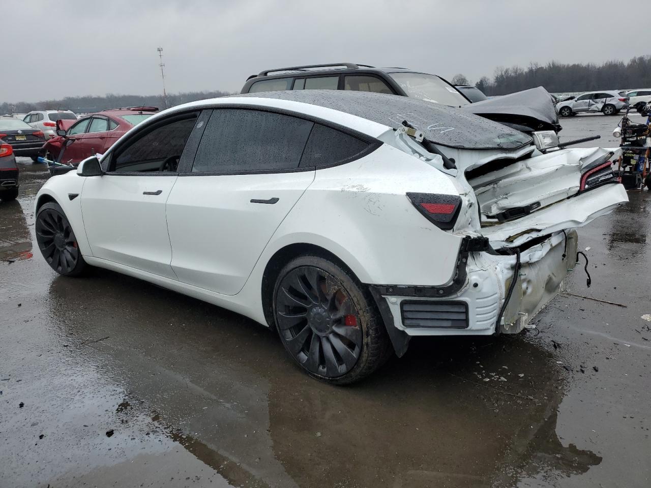 2022 TESLA MODEL 3 - Фото 2