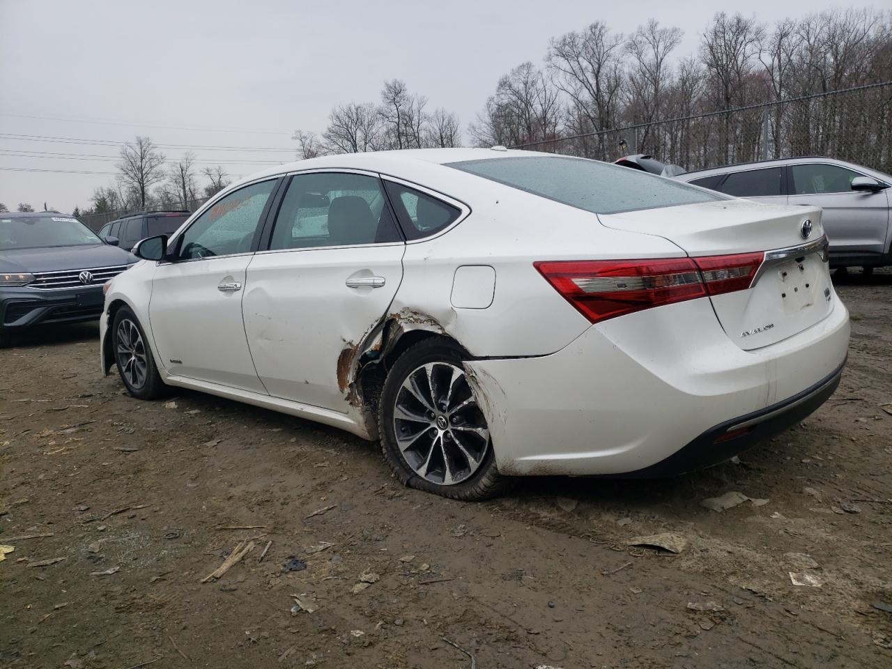 2016 TOYOTA AVALON HYB - Image 2