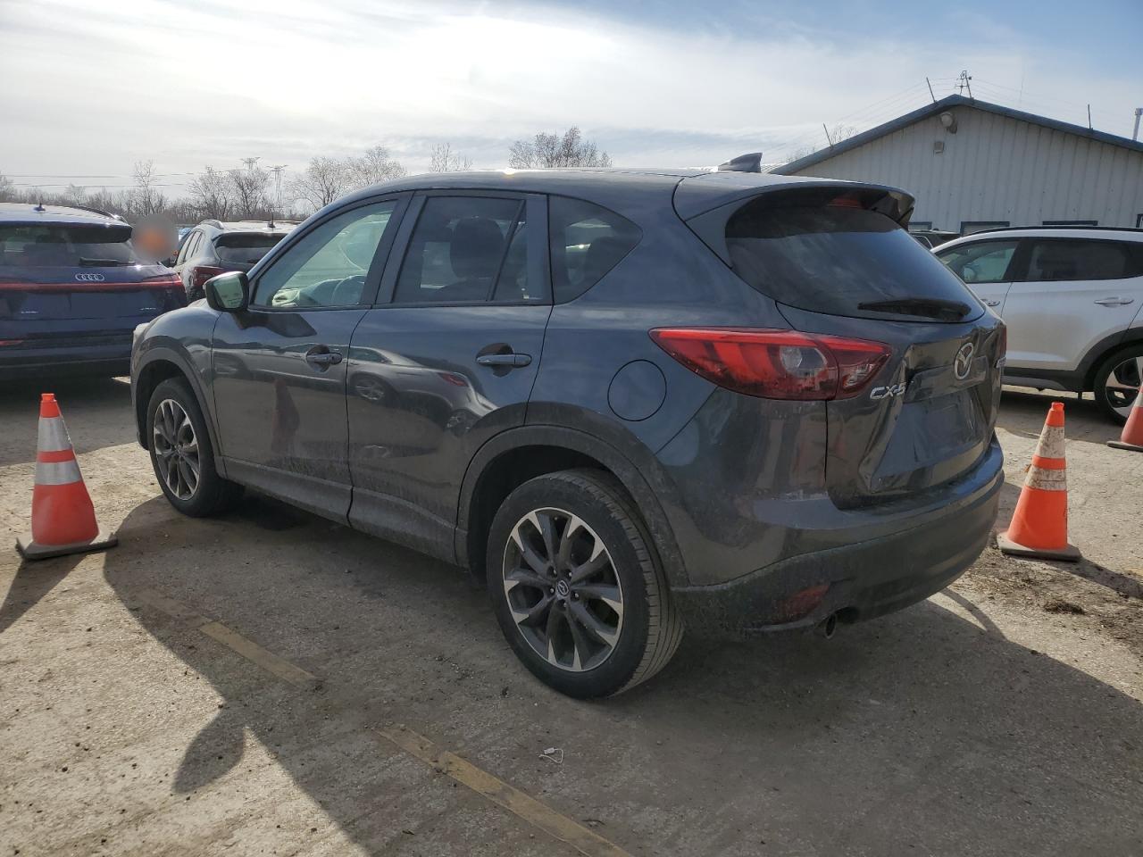 2016 MAZDA CX-5 GT - Image 2