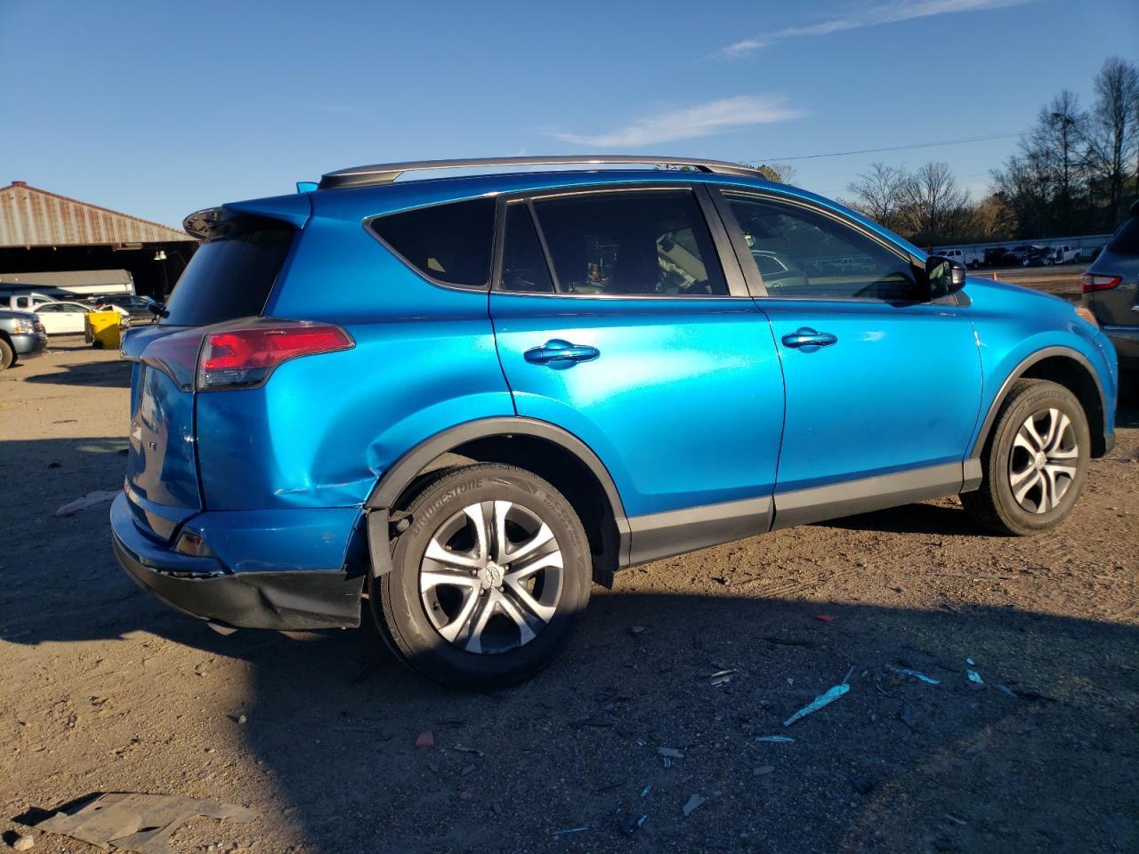 2017 TOYOTA RAV4 LE - Image 3