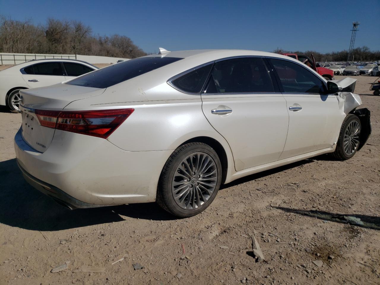 2016 TOYOTA AVALON XLE - Image 3