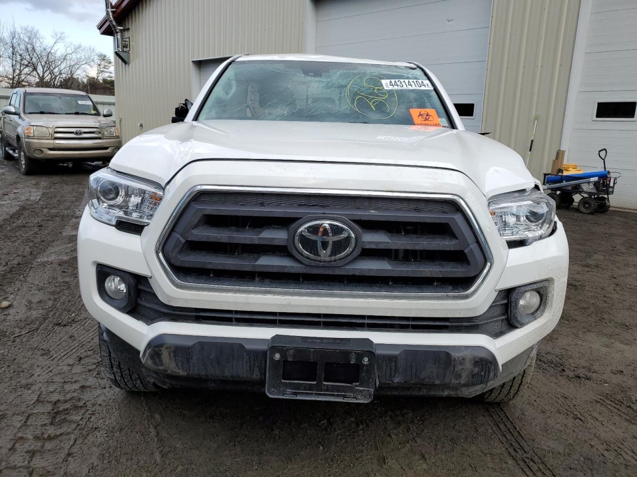 2023 TOYOTA TACOMA DOU - Фото 5