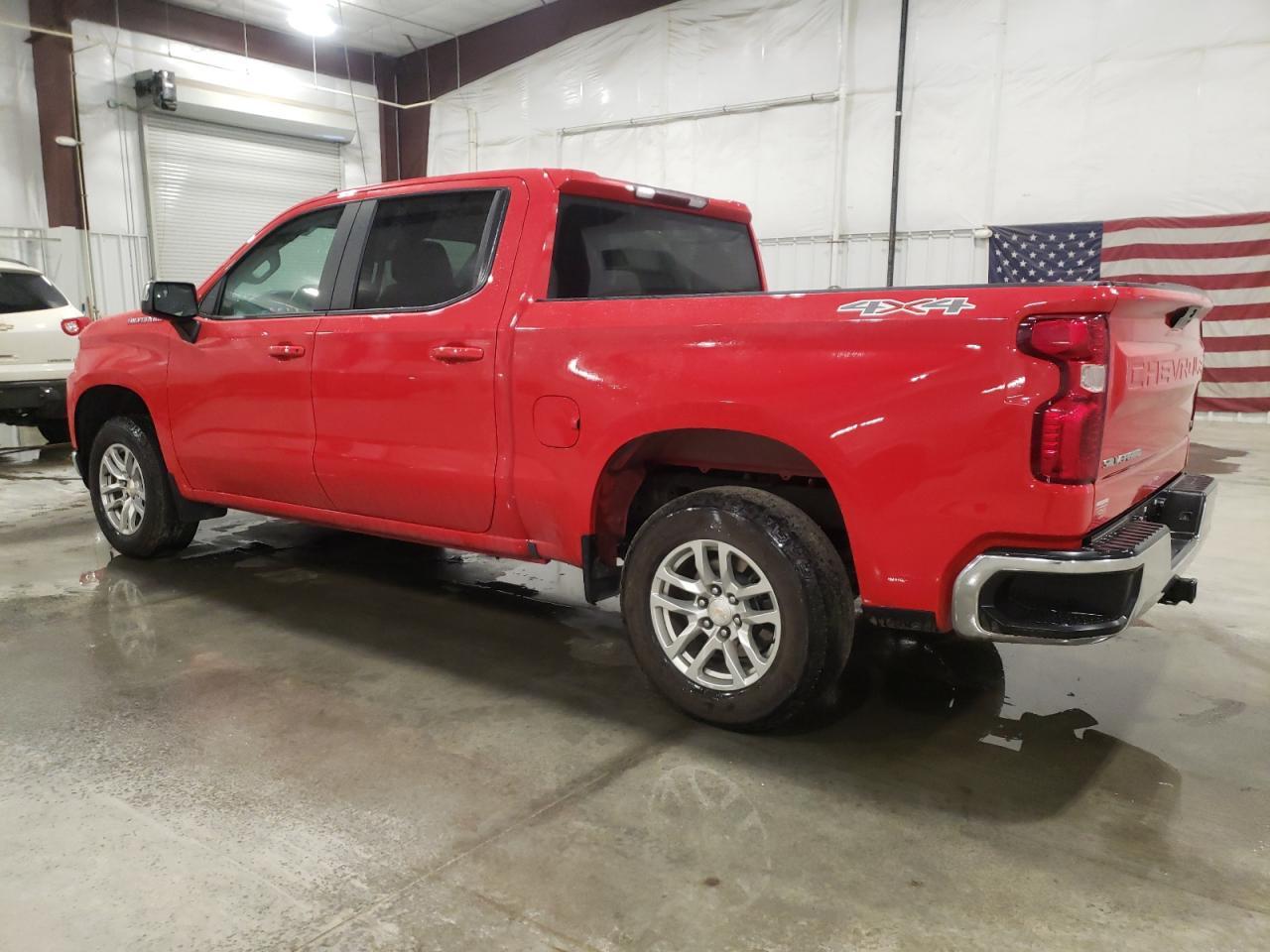 2021 CHEVROLET SILVERADO - Фото 2