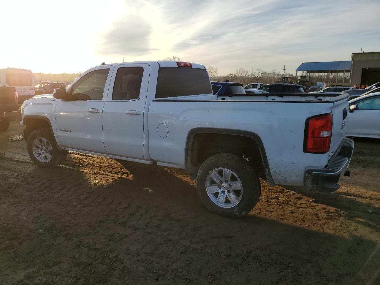 2018 GMC SIERRA K15 - Фото 2