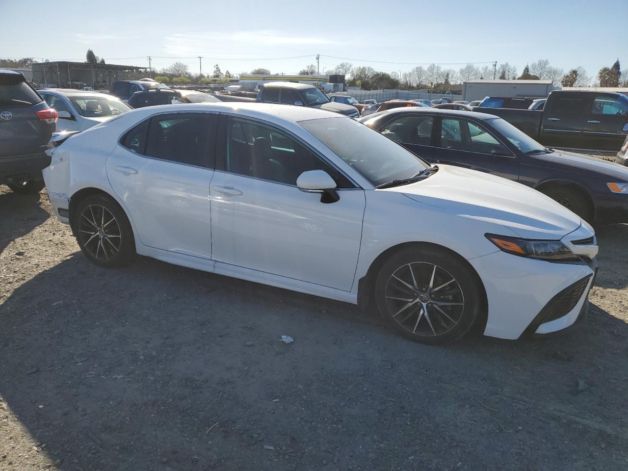 2021 TOYOTA CAMRY SE - Image 4
